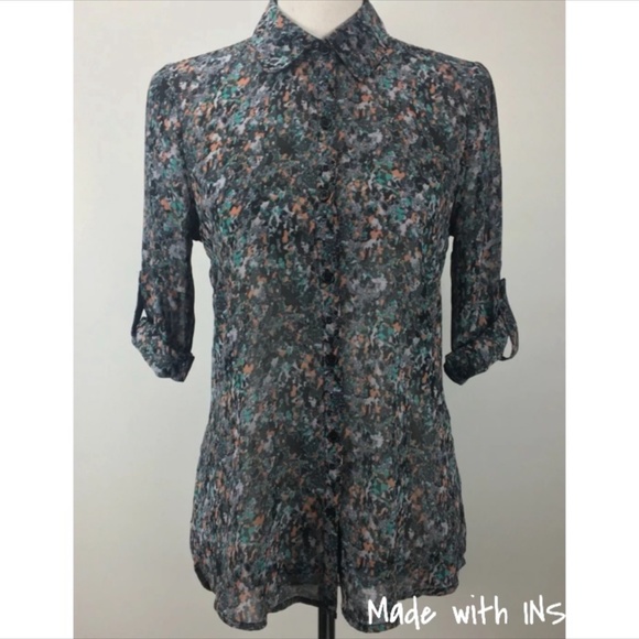 Socialite Button Up Roll Tab Cuff Long Cutout Top - Picture 4 of 7
